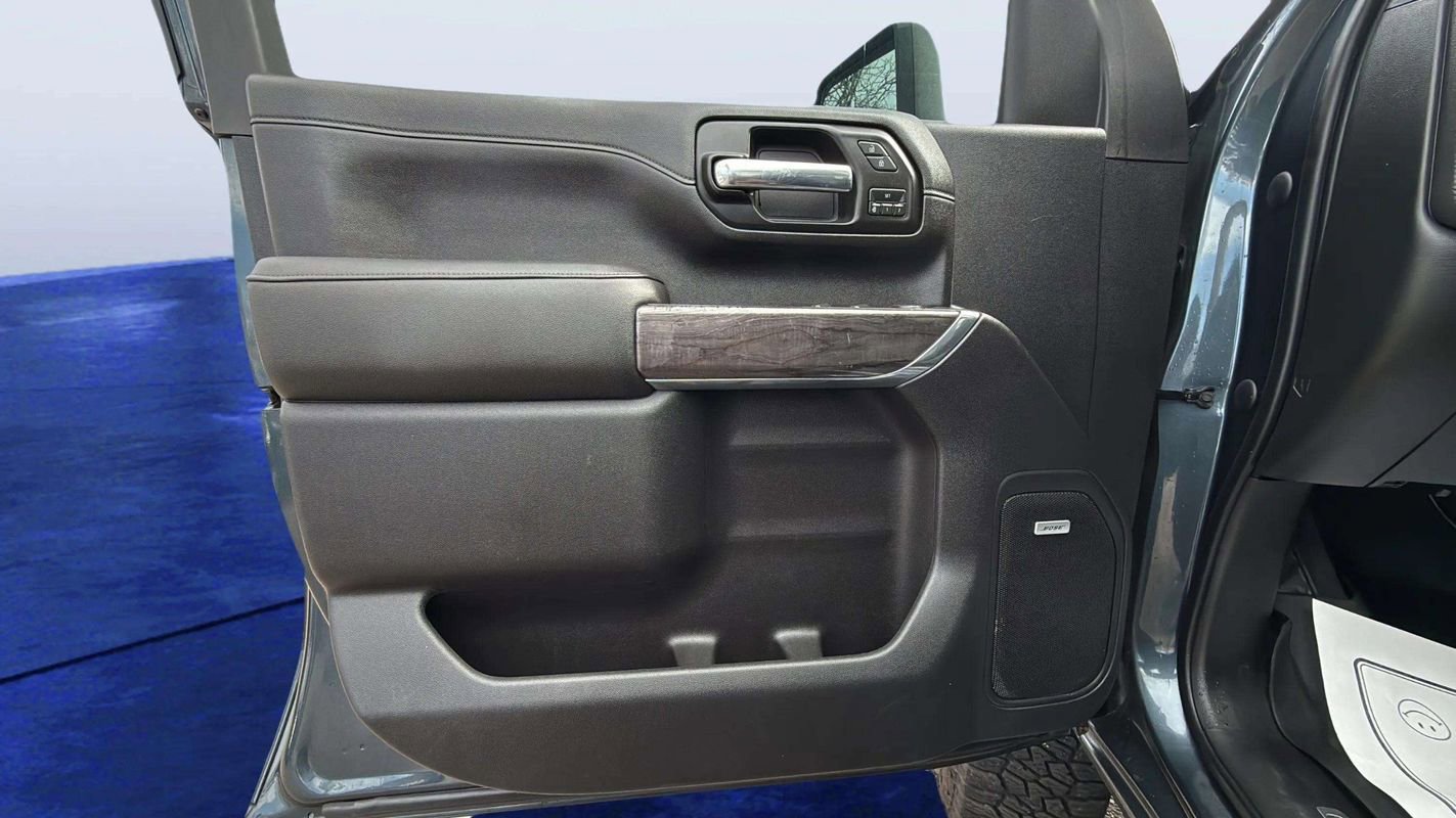 Used 2020 Chevrolet Silverado 2500 LTZ w/ LTZ Premium Package image 17