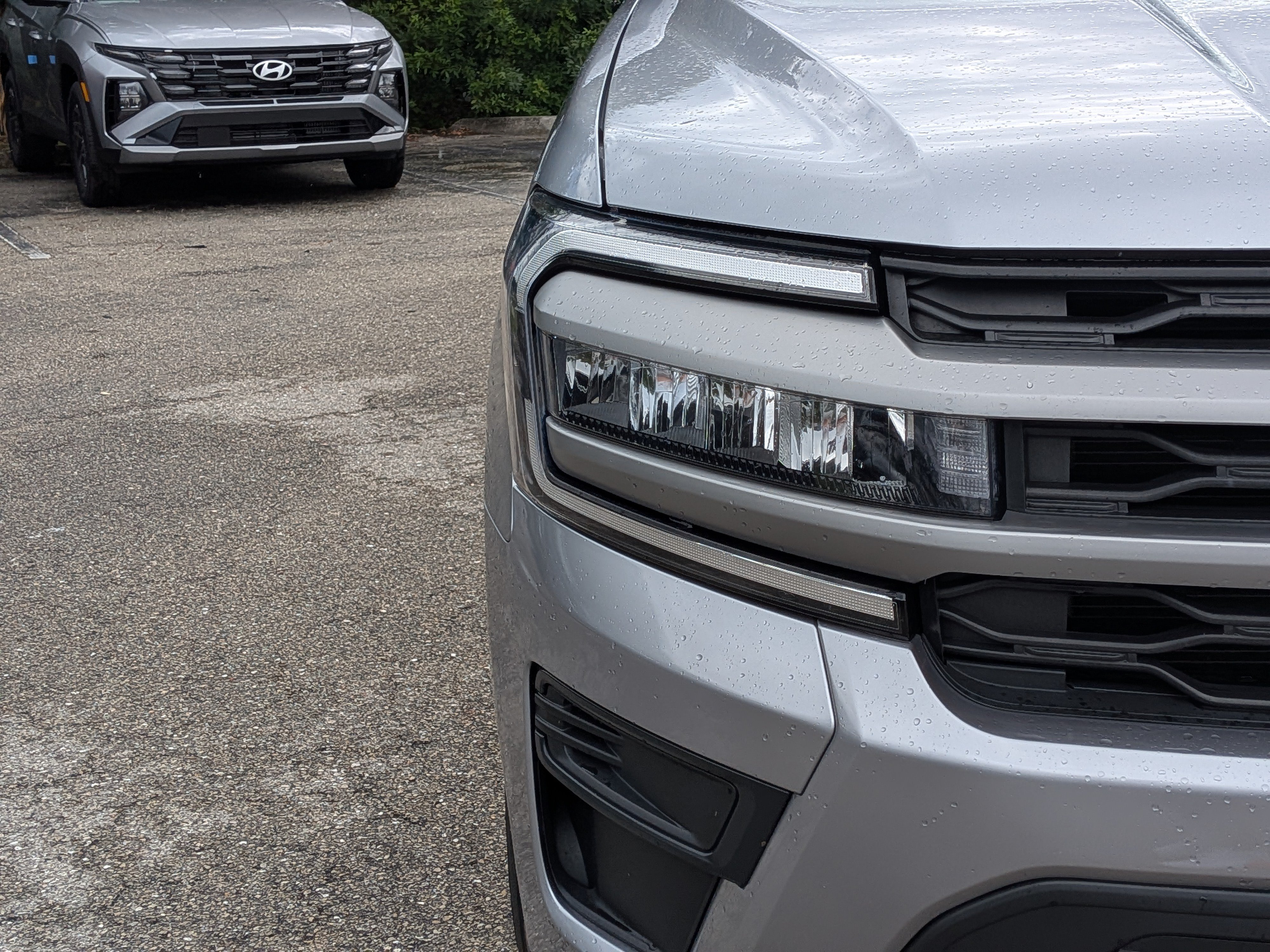 Used 2024 Ford Expedition XLT RWD image 10