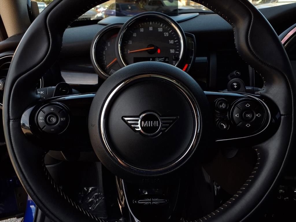 Used 2020 MINI Cooper S image 10