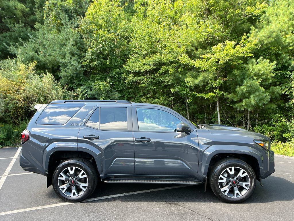 Used 2025 Toyota 4Runner TRD Sport AWD/4WD image 6