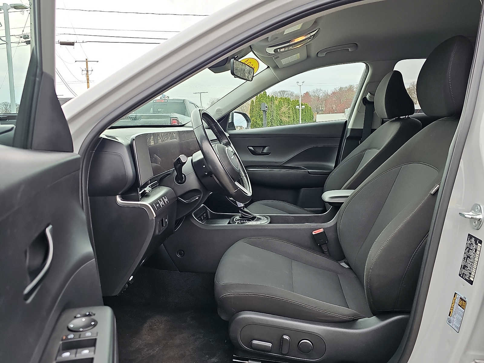 Used 2024 Hyundai Kona SEL AWD/4WD image 14