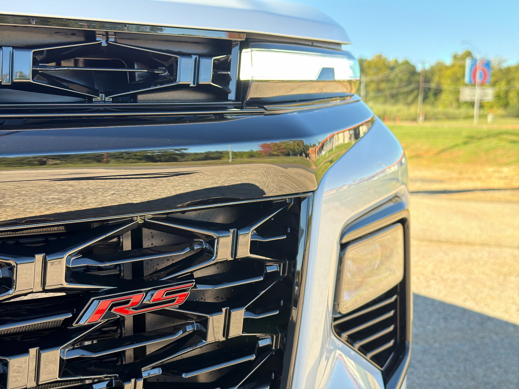 New 2027 Chevrolet Traverse RS w/ LPO, Floor Liner Package FWD image 19