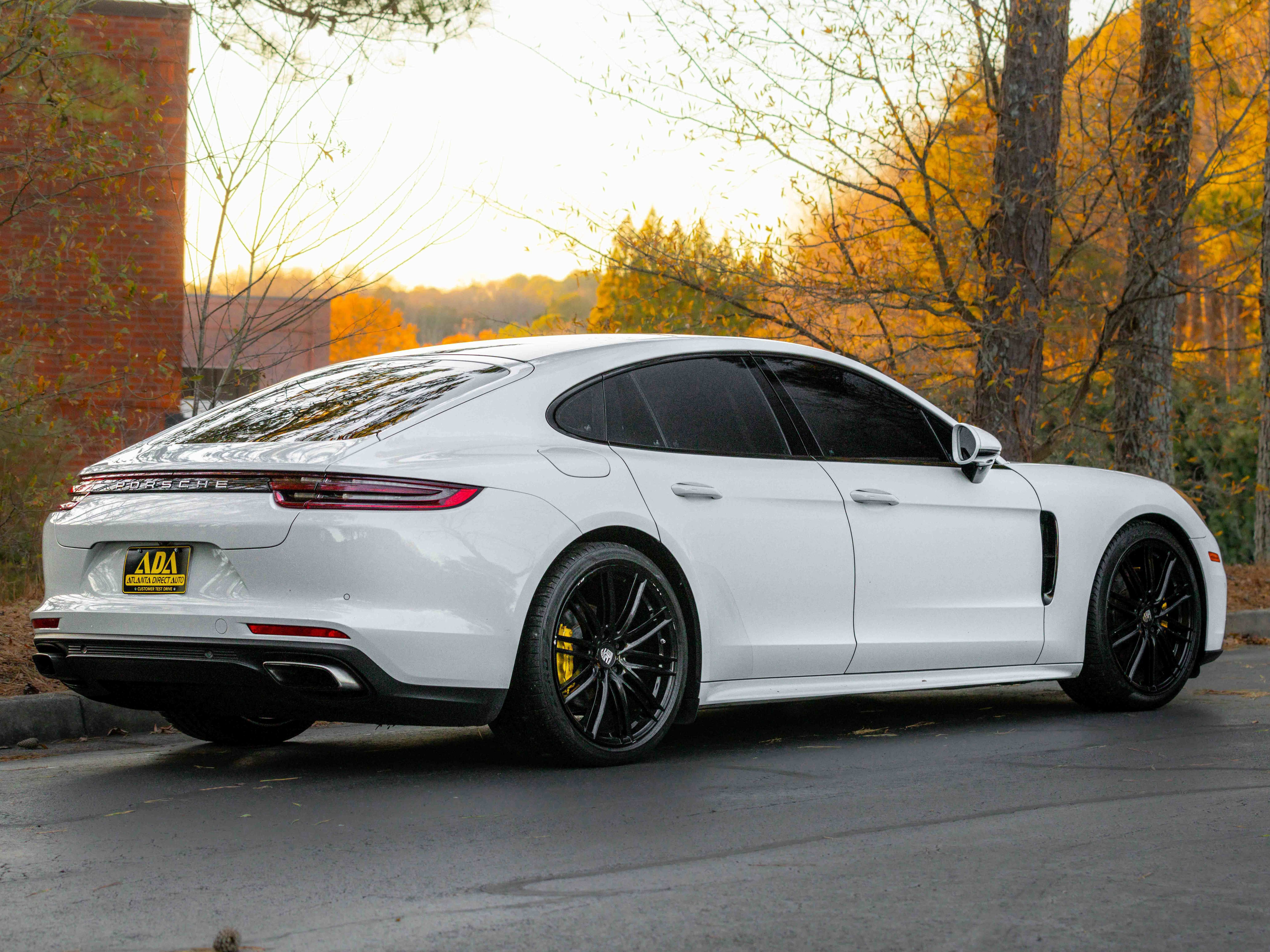 Used 2017 Porsche Panamera image 56