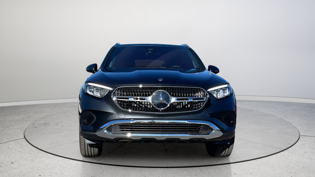 Certified 2026 Mercedes-Benz GLC 300 4MATIC image 2