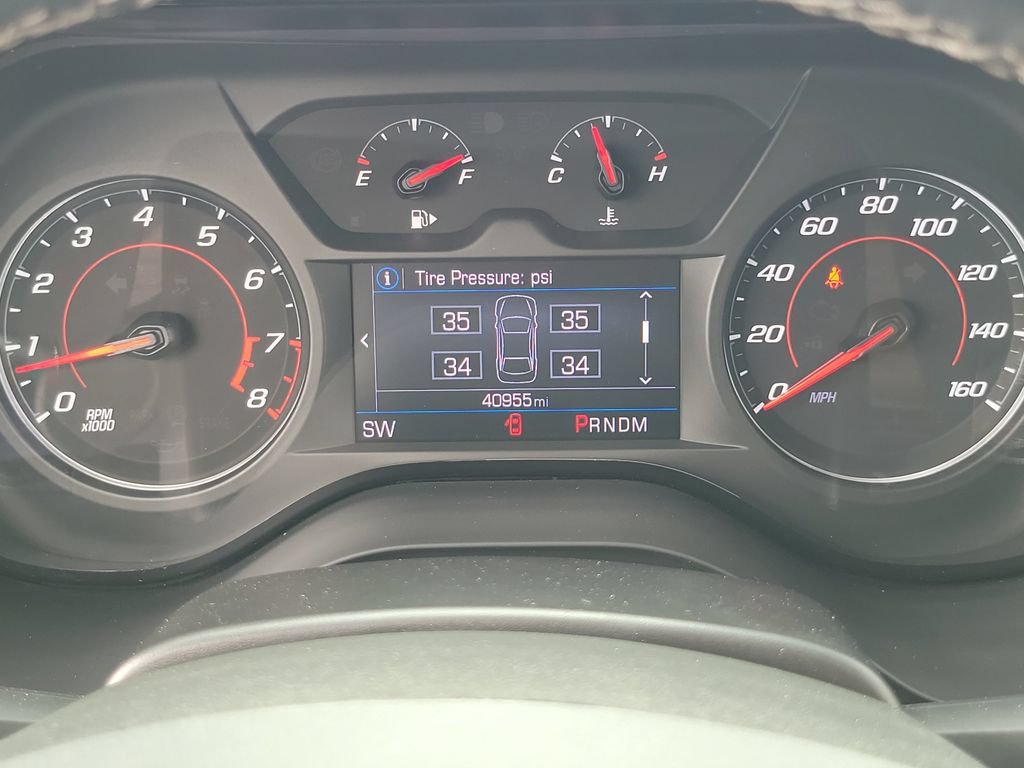 Used 2023 Chevrolet Camaro LT RWD image 6