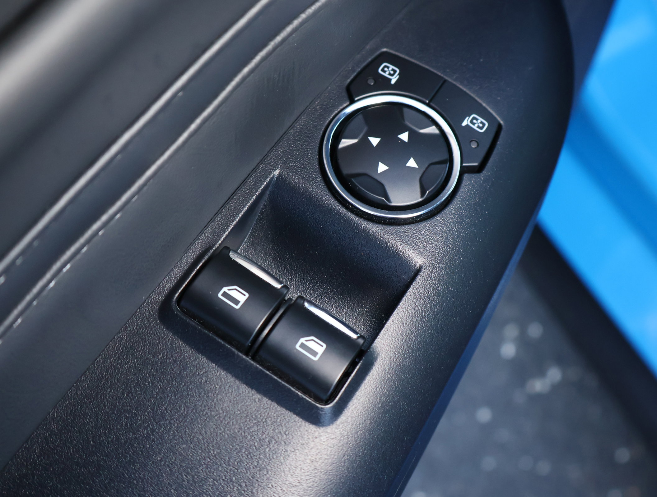 Used 2024 Ford Mustang GT Premium image 8