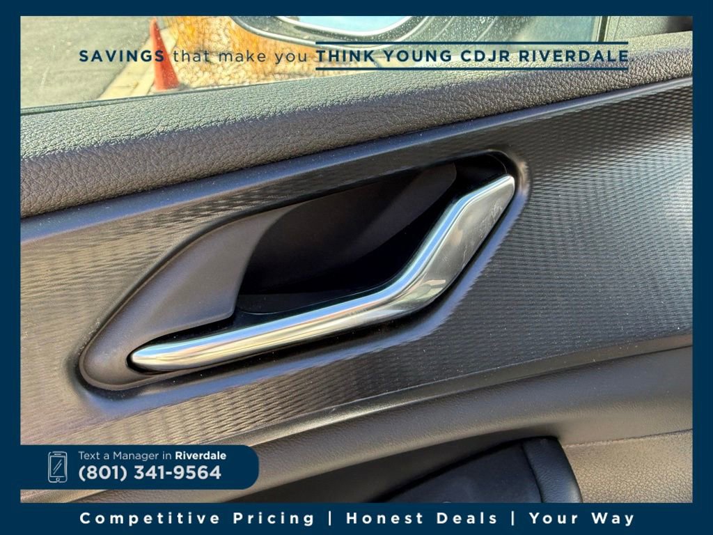 New 2025 Jeep Grand Cherokee Laredo X w/ Luxury Tech Group I image 13