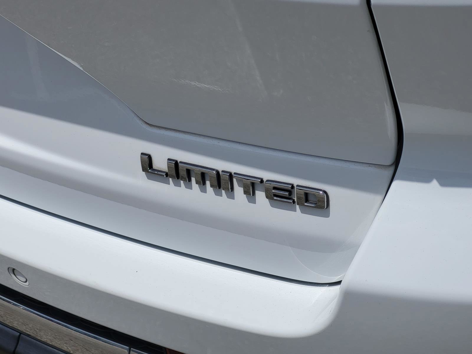 Used 2023 Jeep Grand Cherokee Limited image 8