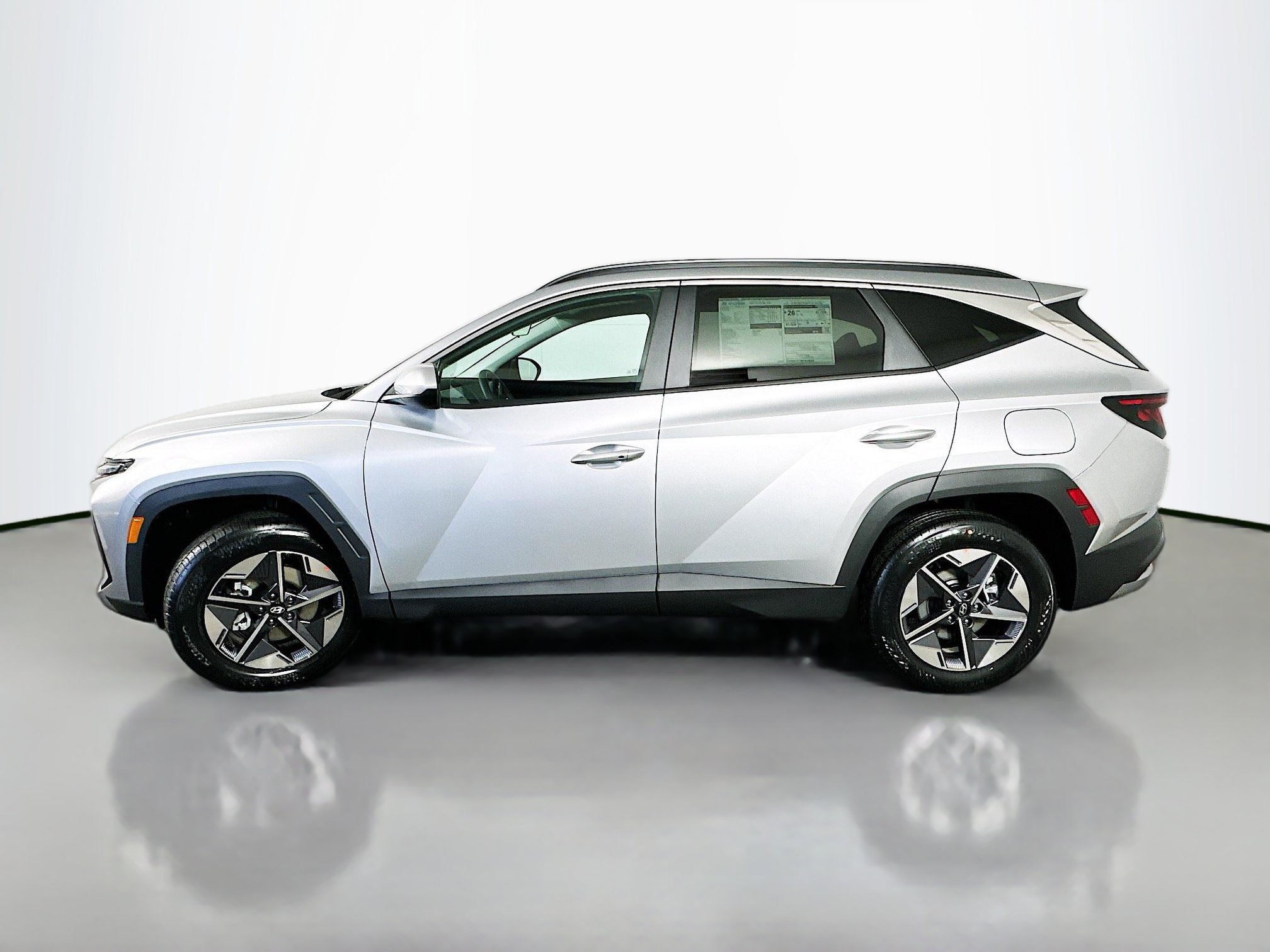 Certified 2026 Hyundai Tucson SEL Plus AWD/4WD image 4