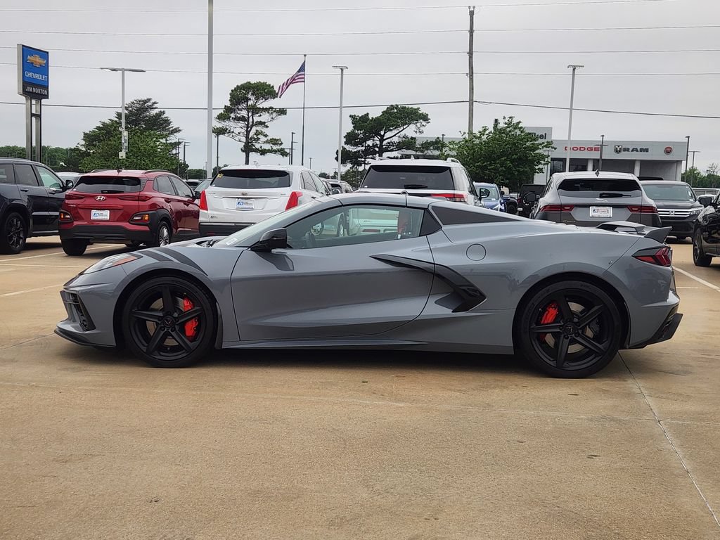 Used 2024 Chevrolet Corvette Stingray Preferred Conv w/ Z51 Performance Package RWD image 4