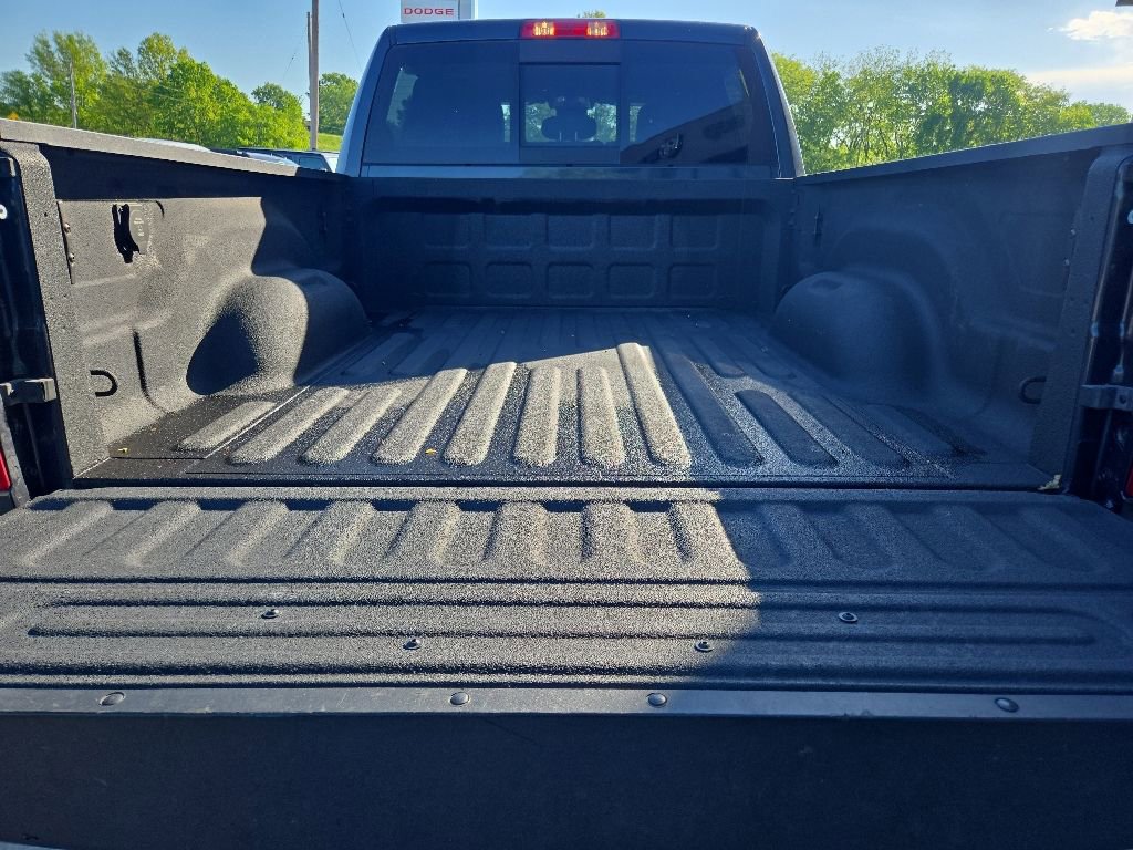 Used 2022 RAM 2500 Big Horn w/ Level B Equipment Group AWD/4WD image 26