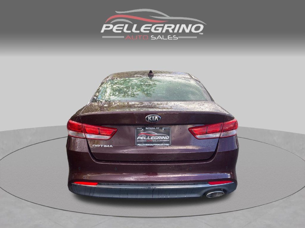 Used 2018 Kia Optima LX w/ 17" Alloy Wheels Package FWD image 6