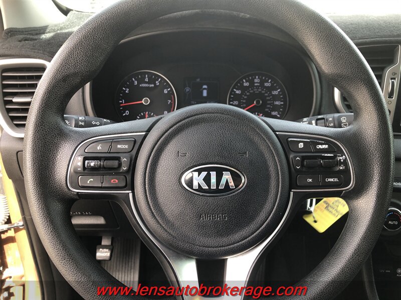 Used 2019 Kia Sportage LX w/ LX Popular Package FWD image 13