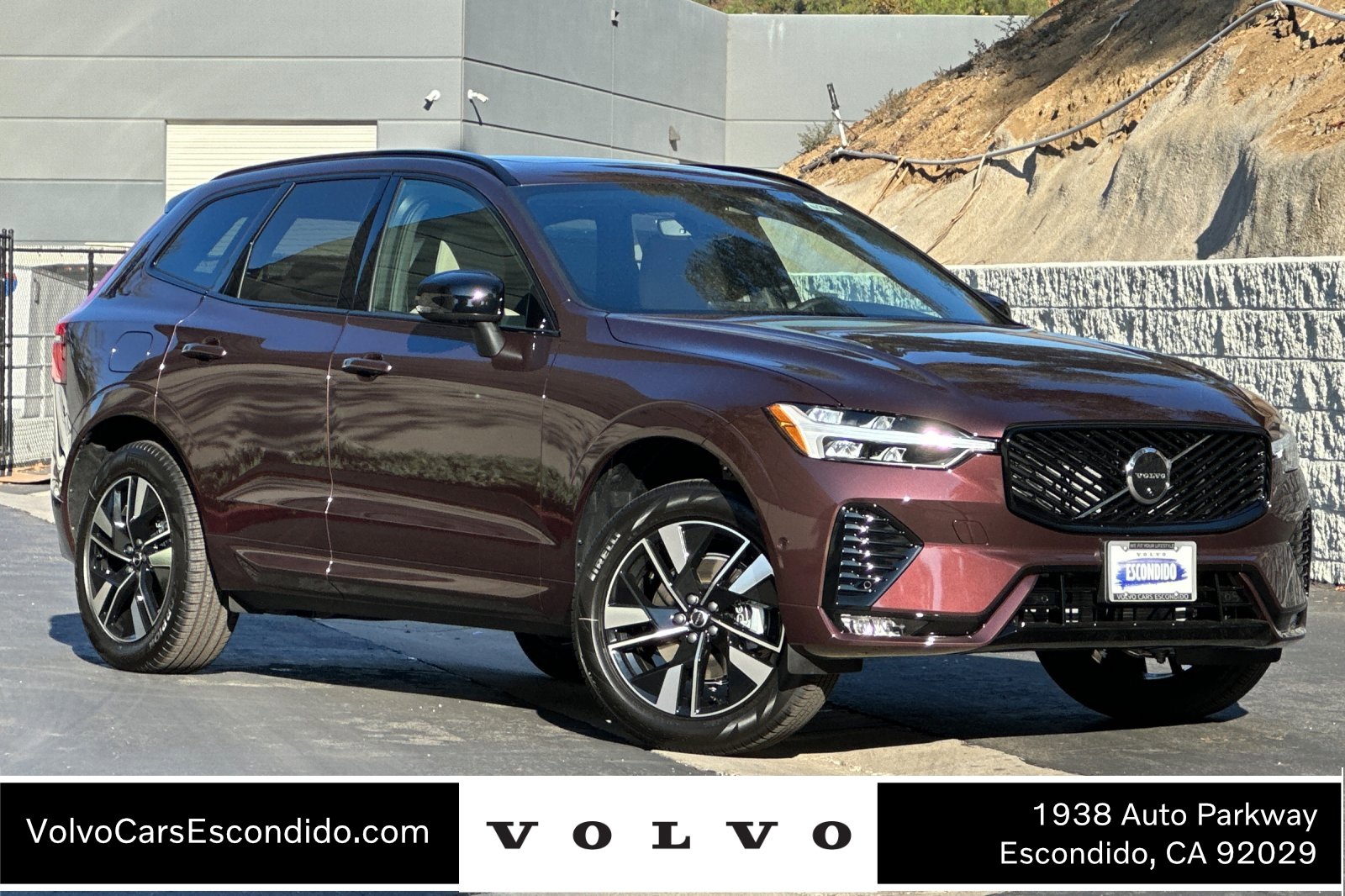 New 2026 Volvo XC60 B5 Plus