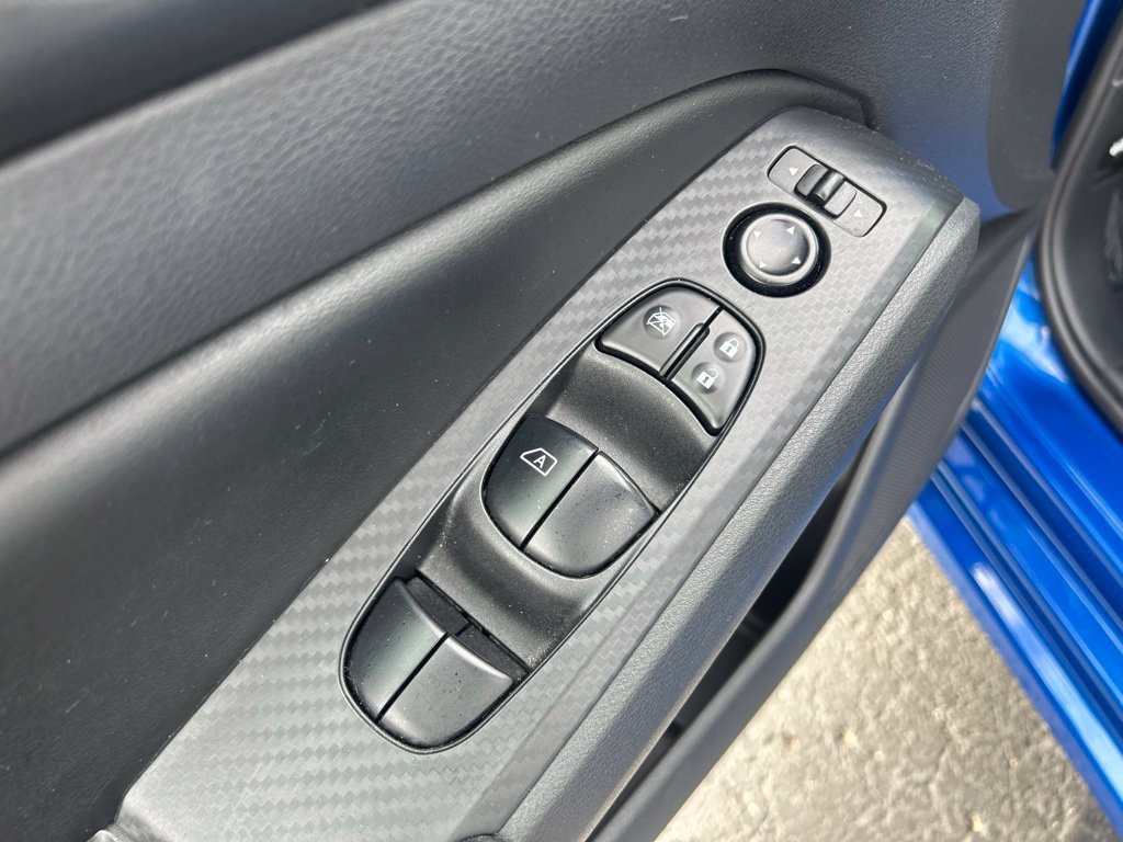 Used 2025 Nissan Altima 2.5 SV FWD image 16