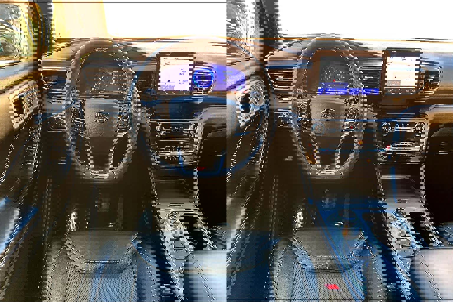 Used 2022 Ford Explorer ST w/ Equipment Group 401A image 5