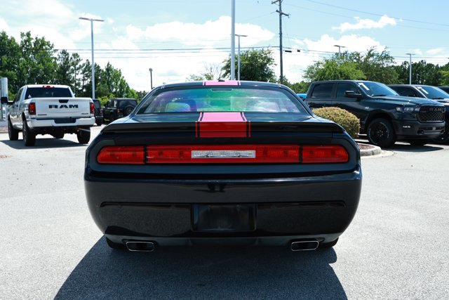 Used 2014 Dodge Challenger SXT RWD image 7