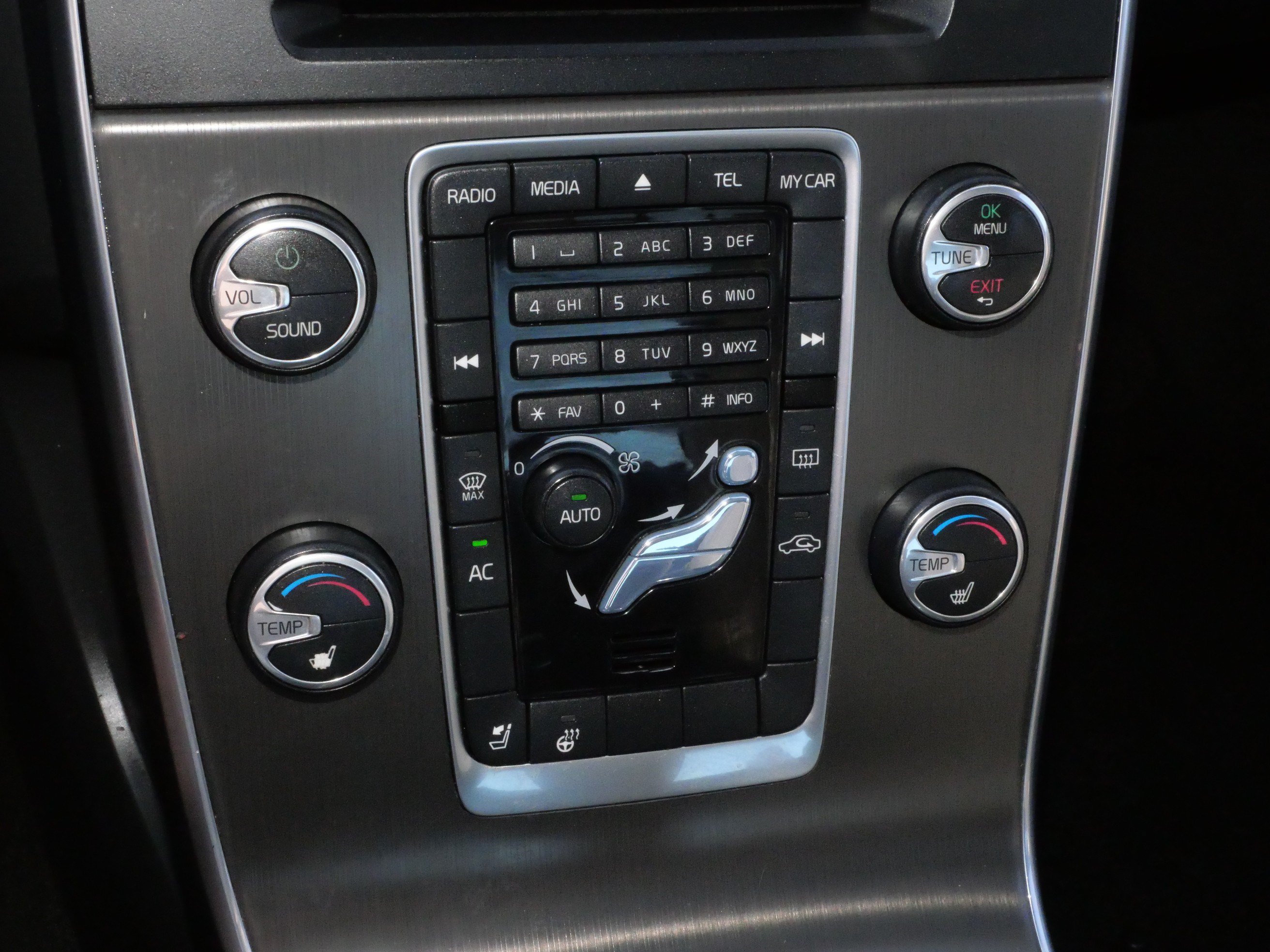 Used 2014 Volvo S60 T5 FWD image 23