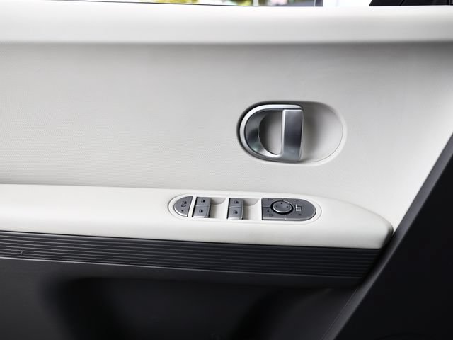 Used 2024 Hyundai Ioniq 5 SEL RWD image 15
