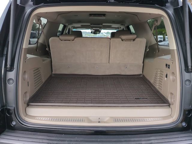 Used 2016 GMC Yukon XL SLT w/ Open Road Package AWD/4WD image 13