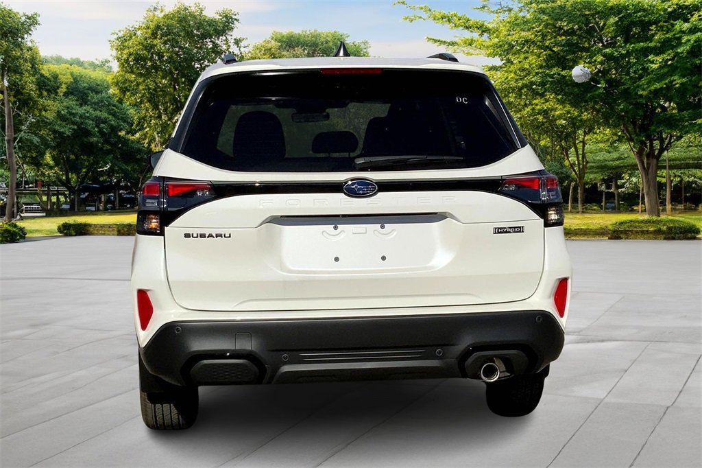 New 2025 Subaru Forester Touring image 4