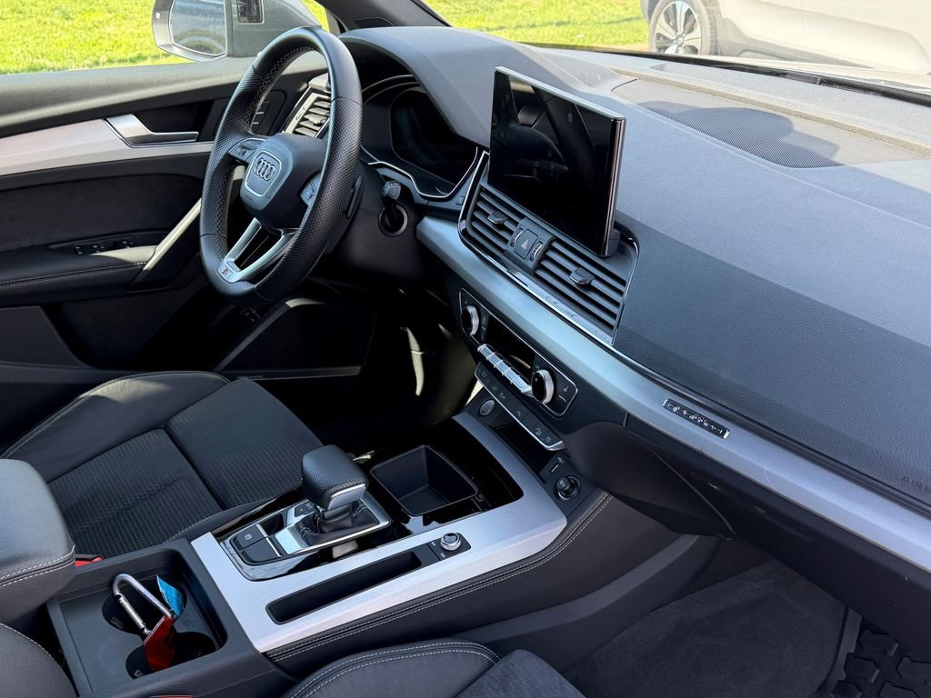 Used 2023 Audi Q5 e Premium Plus w/ Premium Plus Package image 14