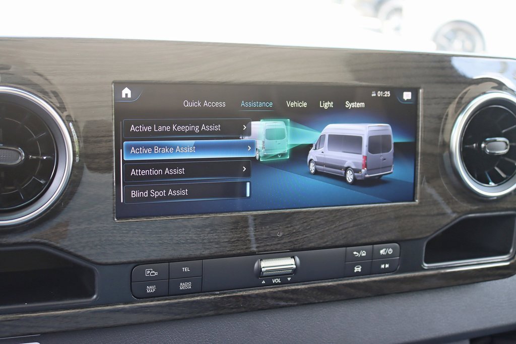 Used 2024 Mercedes-Benz Sprinter 3500 image 22