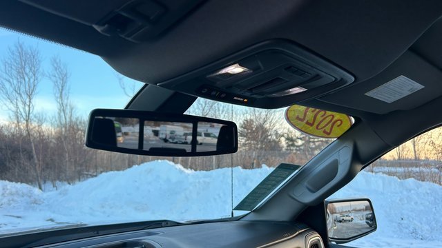 Used 2022 Chevrolet Silverado 1500 LTZ image 24