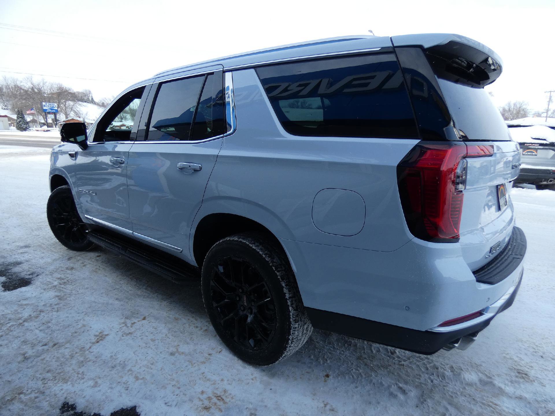 New 2026 GMC Yukon Denali w/ LPO, Floor Liner Package image 11