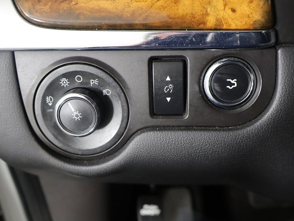 Used 2016 Lincoln MKS AWD w/ Equipment Group 101A image 36