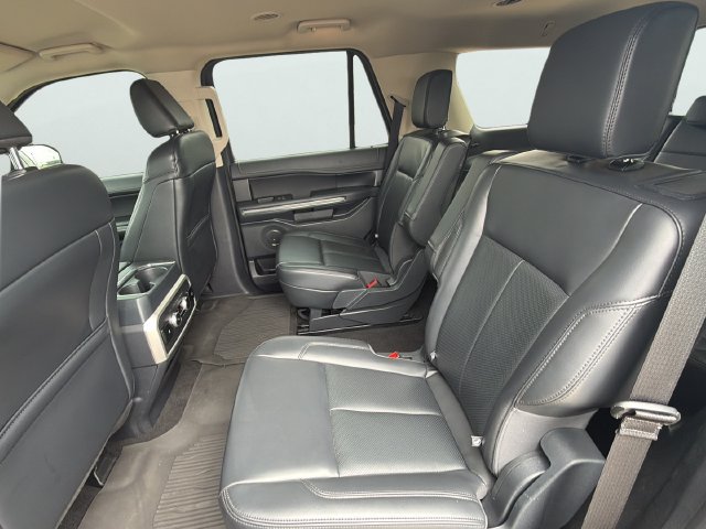 Used 2024 Ford Expedition XLT RWD image 17