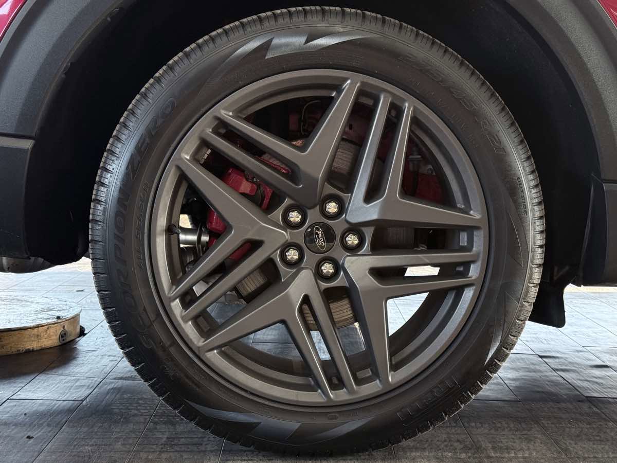 Used 2026 Ford Explorer ST w/ Sun And Sound Package image 39