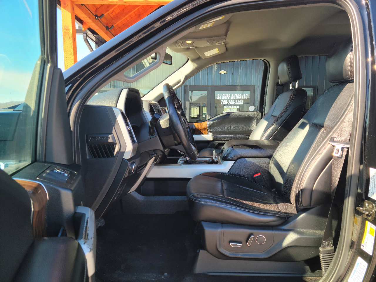 Used 2018 Ford F150 Lariat image 15