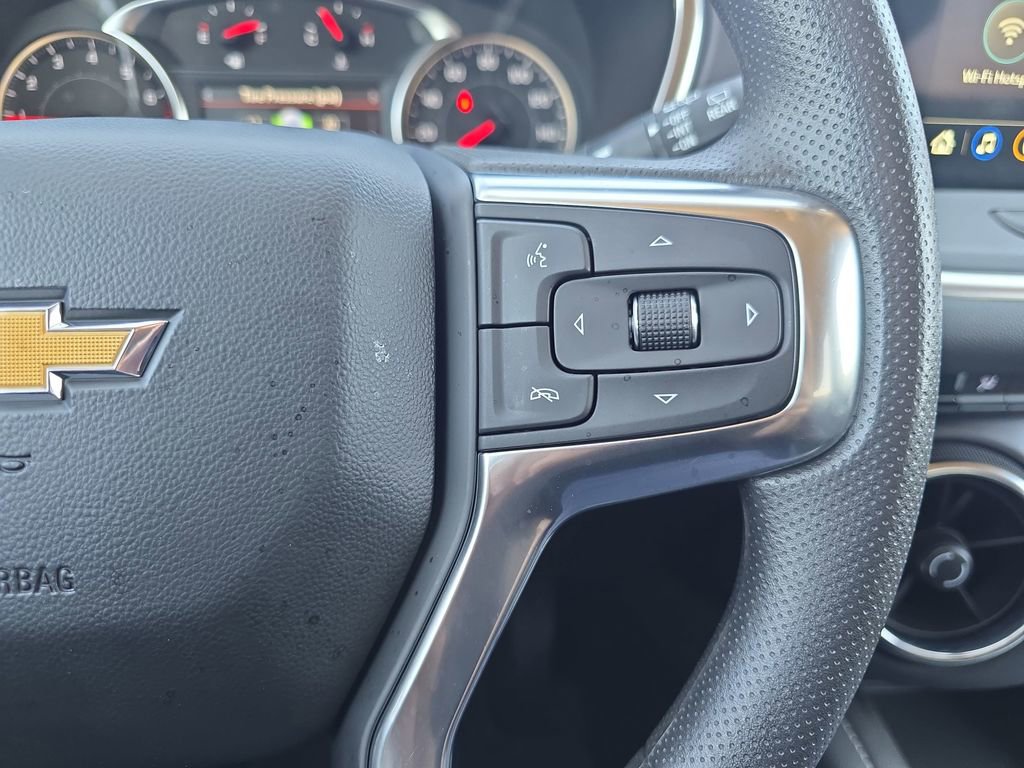 Used 2025 Chevrolet Blazer LT image 18