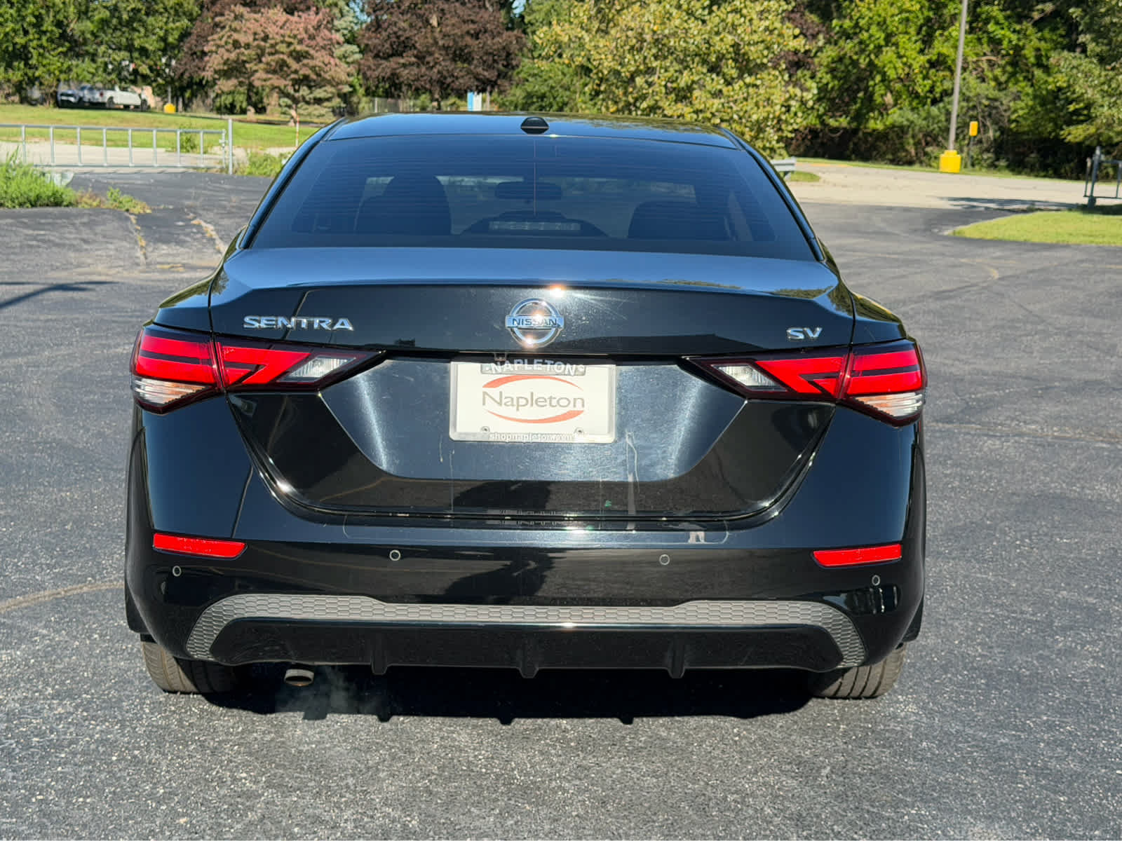 Used 2022 Nissan Sentra SV w/ Trunk Package FWD image 6