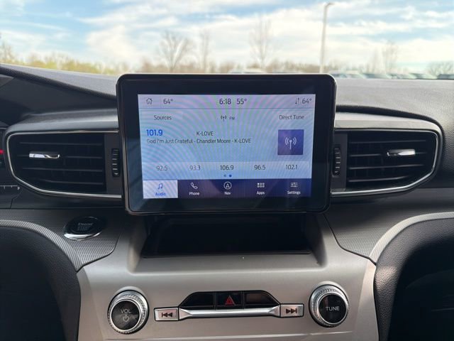 Certified 2022 Ford Explorer XLT w/ Equipment Group 202A AWD/4WD image 32