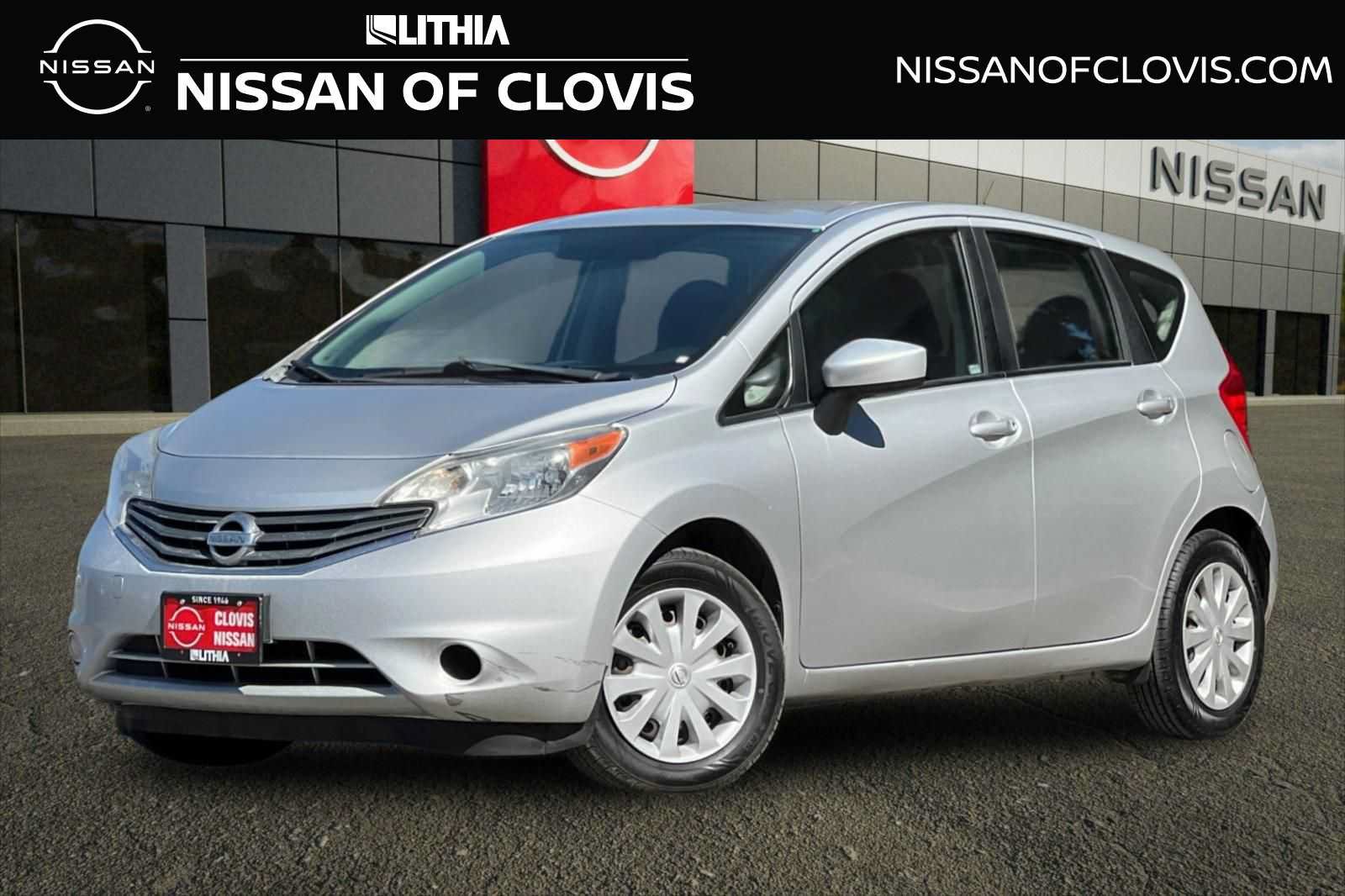 Used 2015 Nissan Versa Note SV FWD image 1