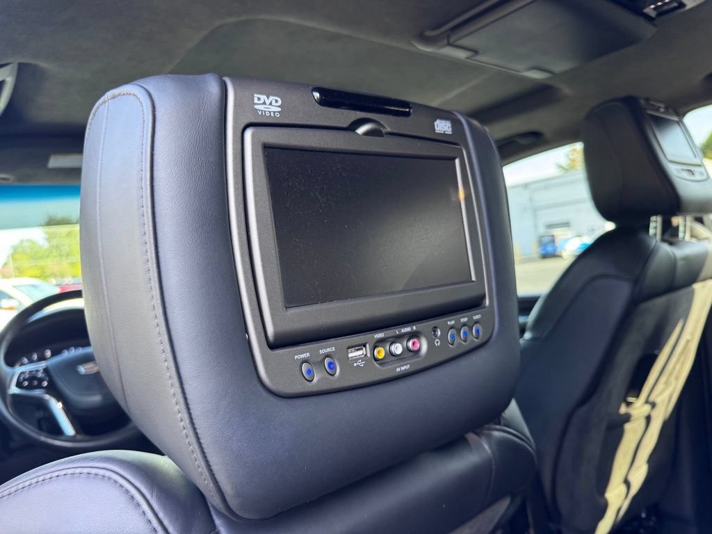 Used 2017 Cadillac Escalade Platinum AWD/4WD image 36
