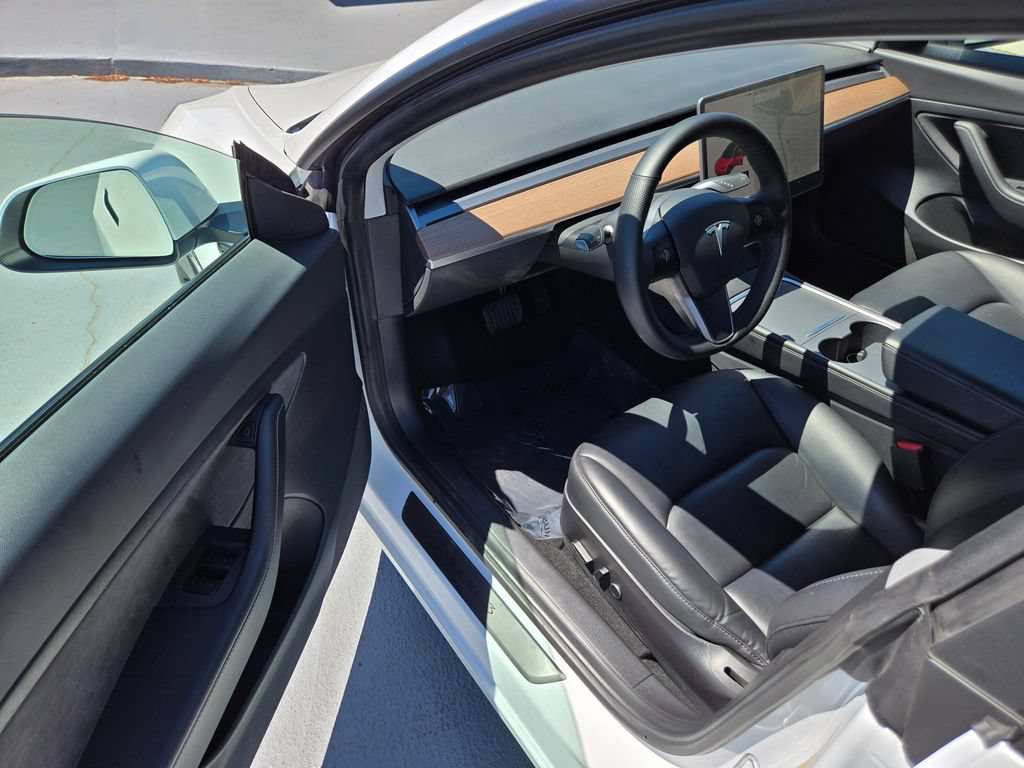 Used 2021 Tesla Model 3 Standard Range Plus RWD image 22