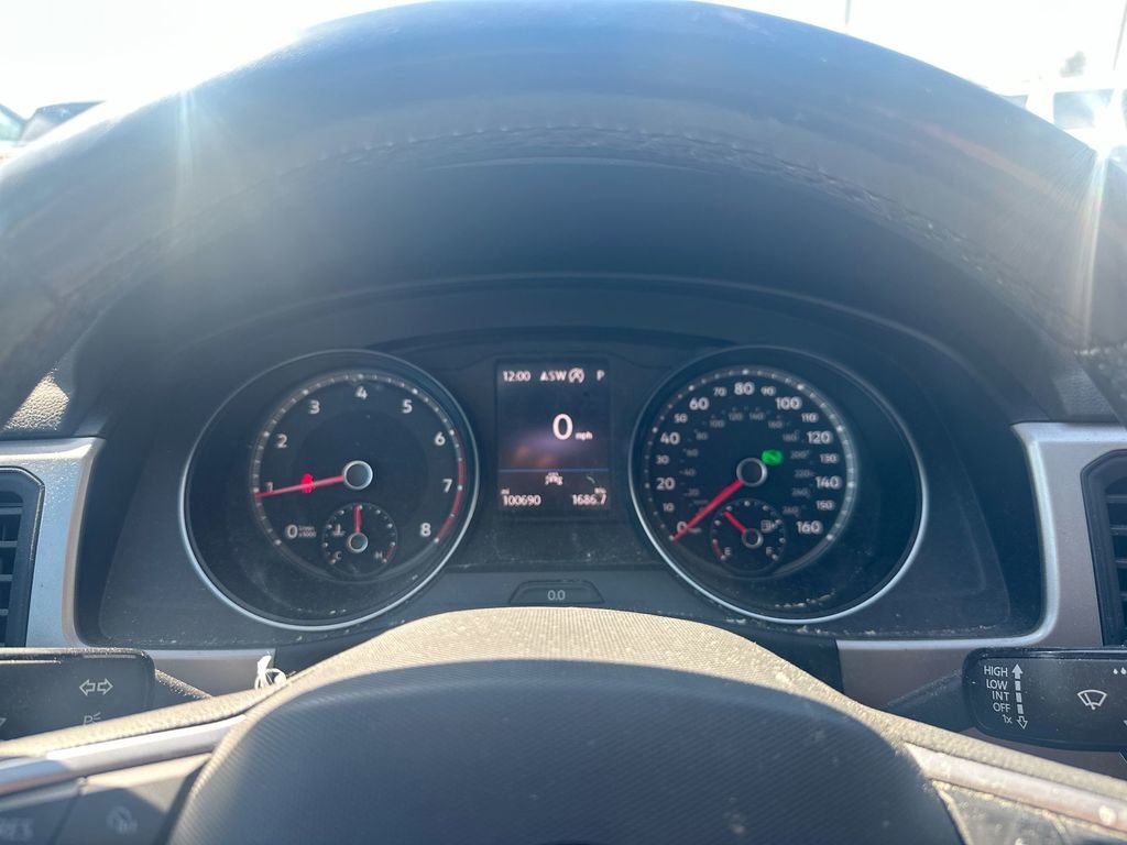 Used 2021 Volkswagen Atlas SE image 38