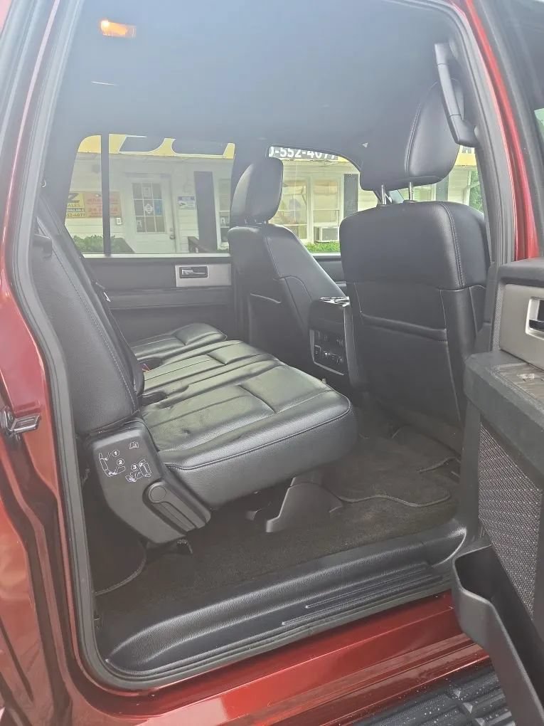 Used 2017 Ford Expedition EL Limited RWD image 11