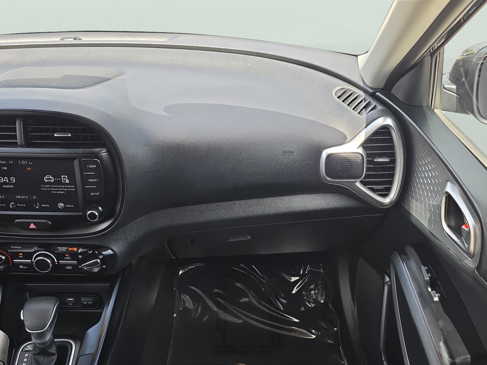 Used 2025 Kia Soul LX FWD image 15