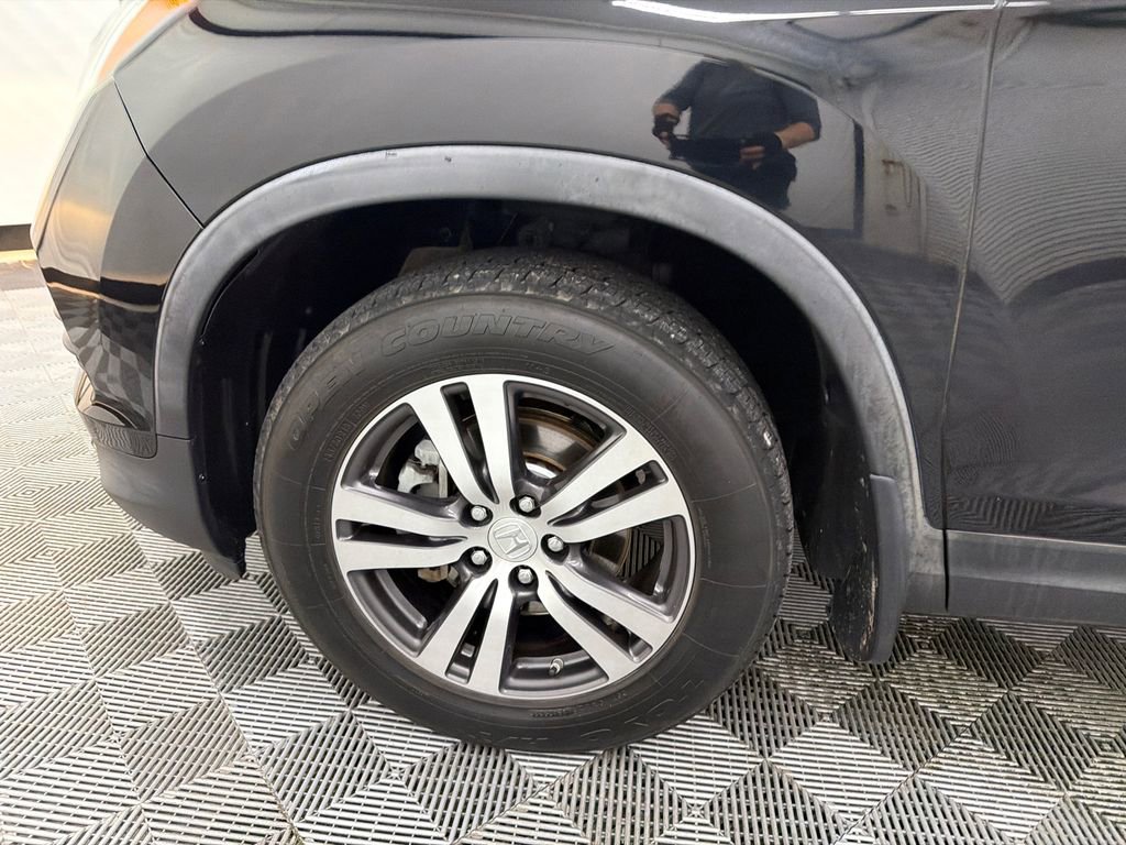Used 2018 Honda Pilot EX image 12