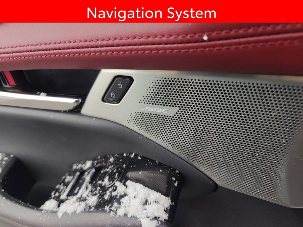 Used 2023 MAZDA MAZDA3 Hatchback w/Premium Plus Pkg image 6