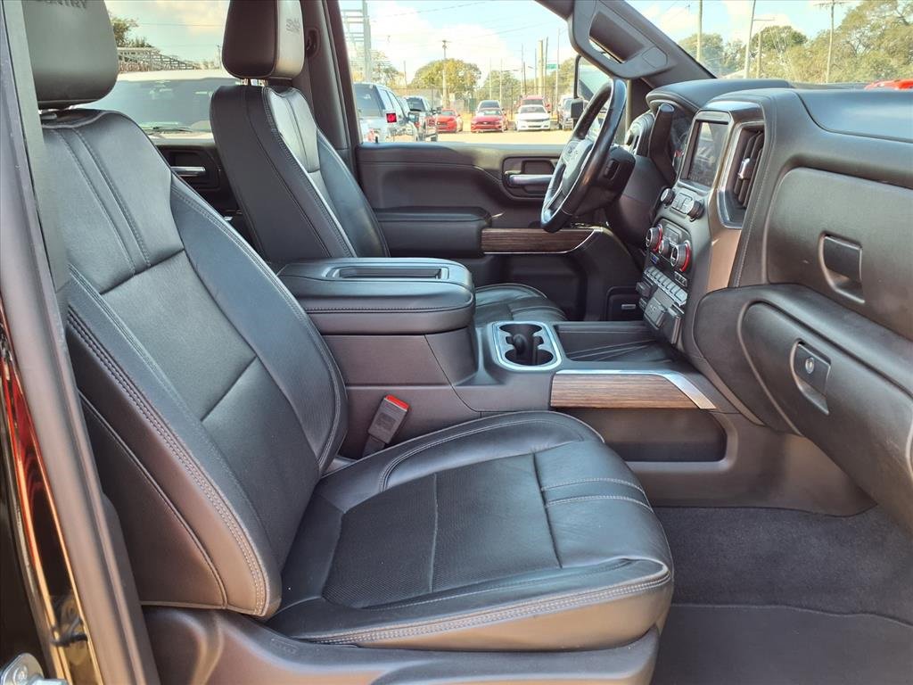 Used 2020 Chevrolet Silverado 3500 High Country w/ Snow Plow Prep/Camper Package image 14