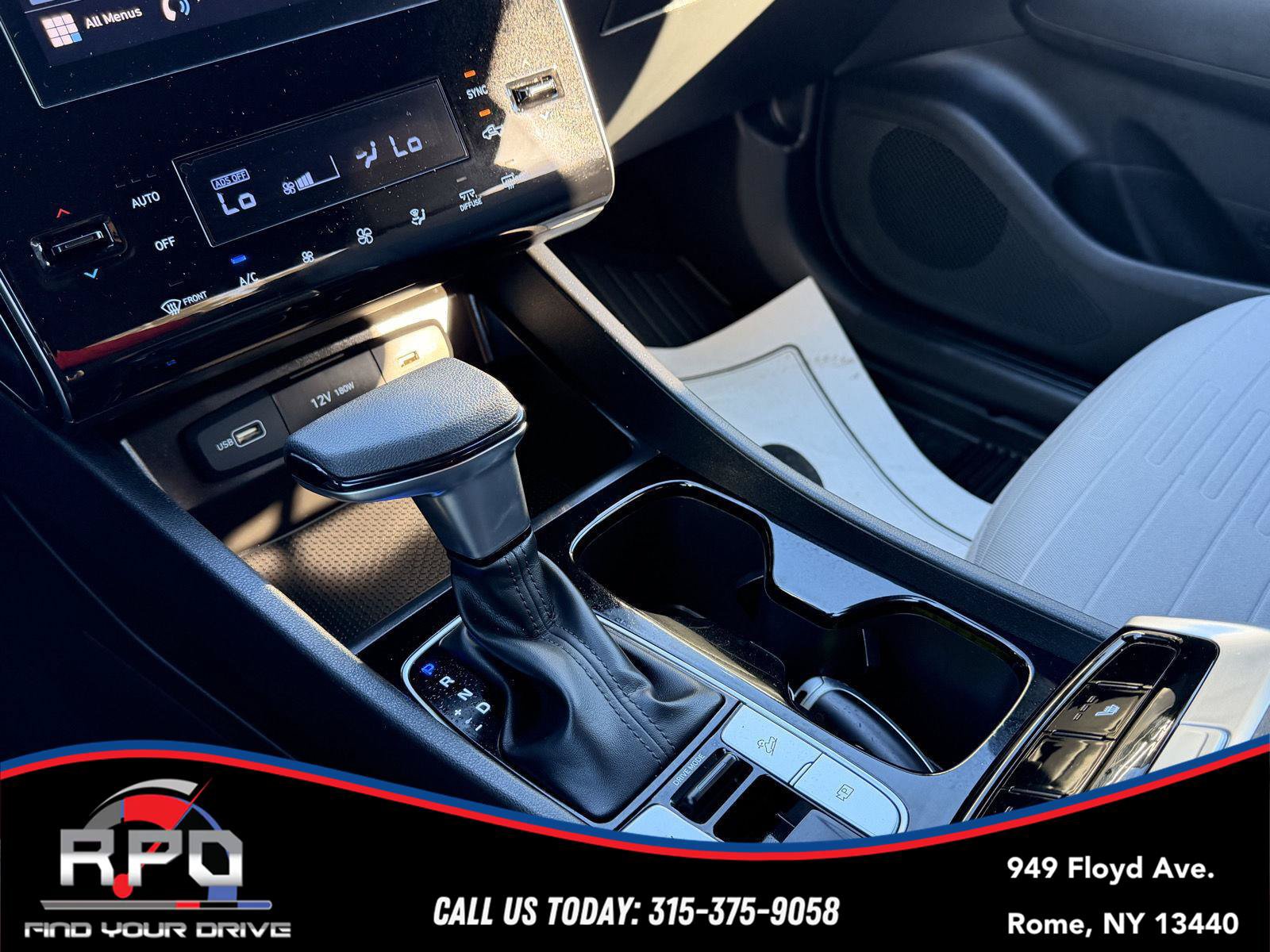 Used 2024 Hyundai Santa Cruz SEL AWD/4WD image 19