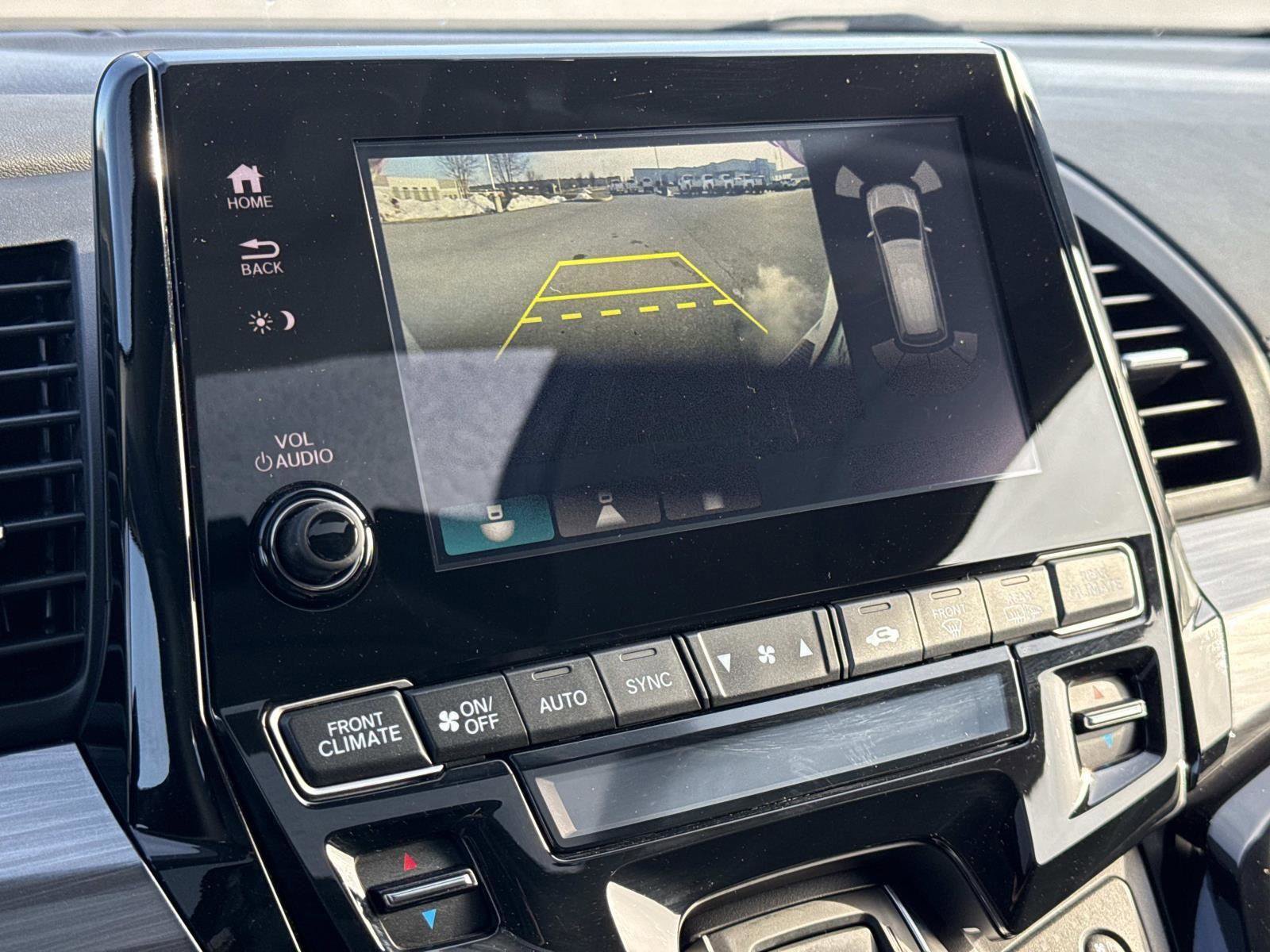 Used 2023 Honda Odyssey Elite image 5