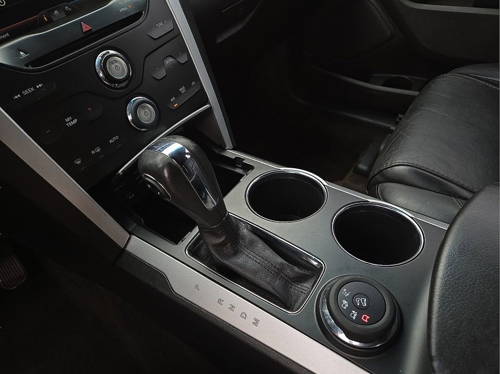 Used 2014 Ford Explorer XLT w/ Equipment Group 202A AWD/4WD image 20