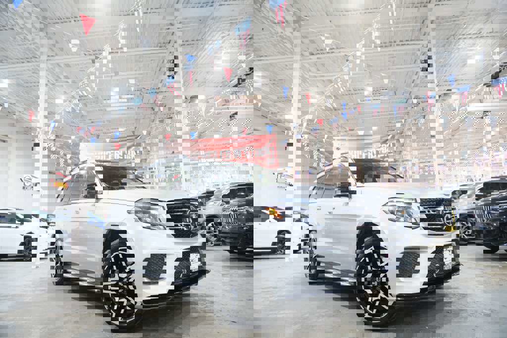 Used 2018 Mercedes-Benz GLS 550 4MATIC w/ Driver Assistance Package image 2