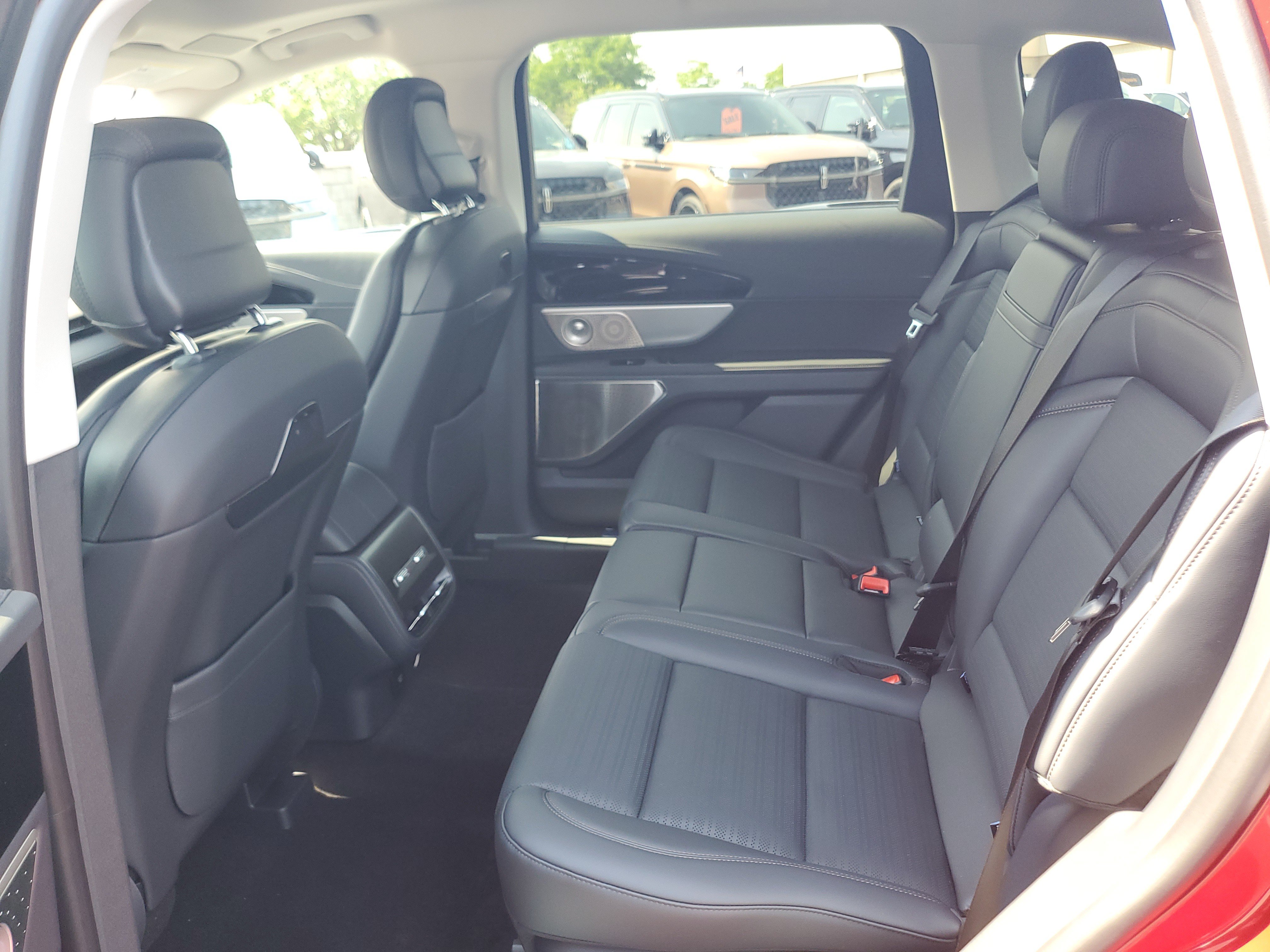New 2026 Lincoln Nautilus Reserve AWD/4WD image 3